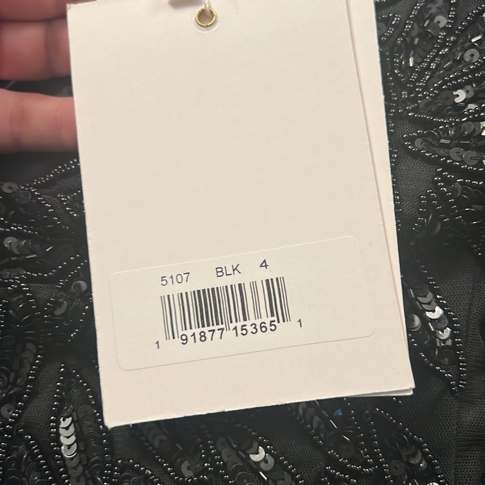 MAC DUGGAL 5107 NWT Embellished Leaf Evening Gown - Picture 4 of 5